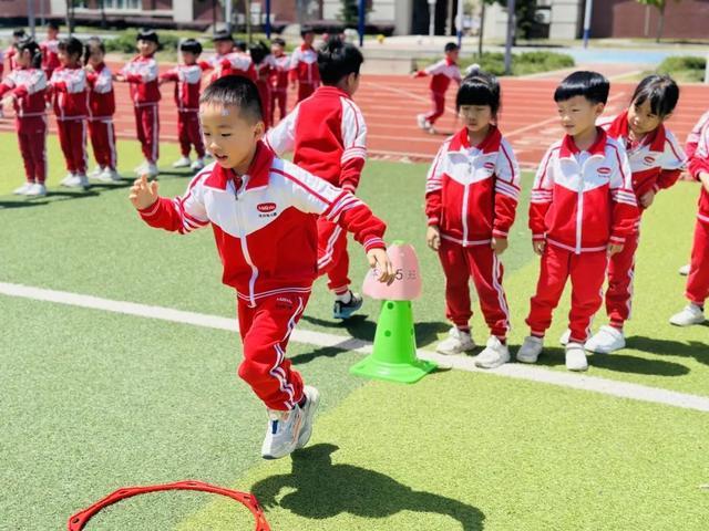 学部！玉兰幼儿园萌娃开启超萌幼小衔接之旅j9九游真人游戏第一平台探秘潮州光正小(图6)